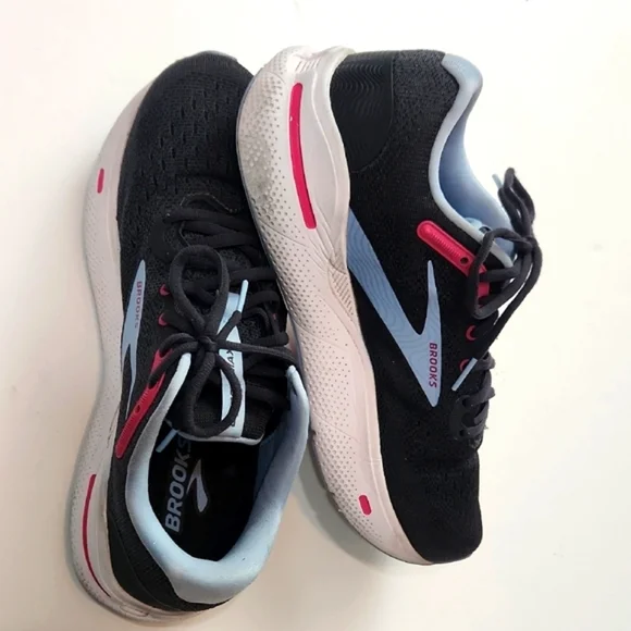 Brooks Women's Athletic Shoes - Black, Pink, and Blue - Picture 7 of 15